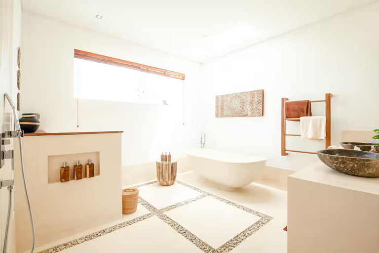 Bathroom 5, Villa 17 - Exquisite 4Bd Gem, 5min to Finns Coastal Vibe, Badung