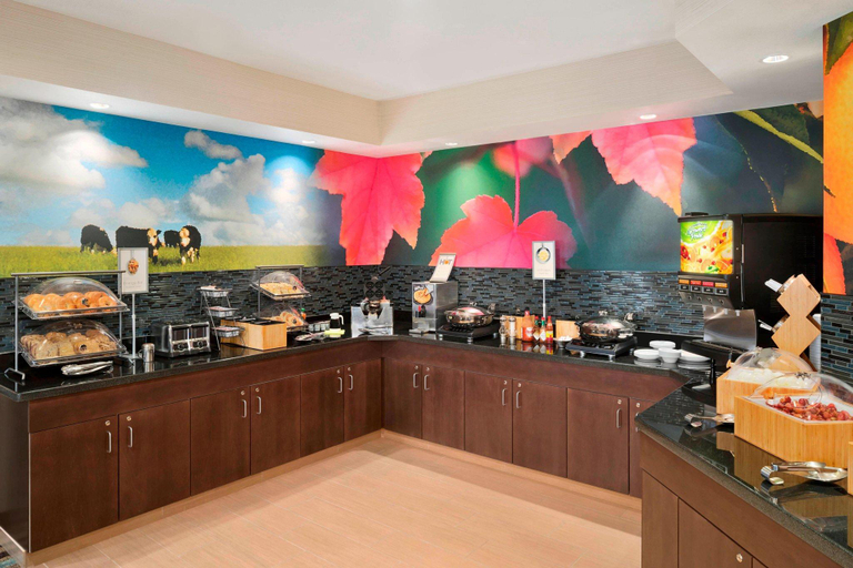 Food & Drinks 5, Comfort Inn & Suites Lima Northwest, Allen