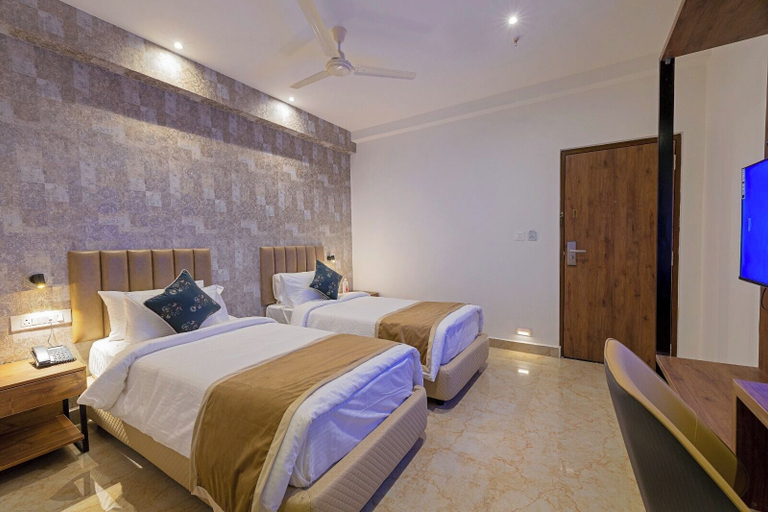 Bedroom 4, Grand Continent Hotel Gachibowli, US Consulate, Hyderabad