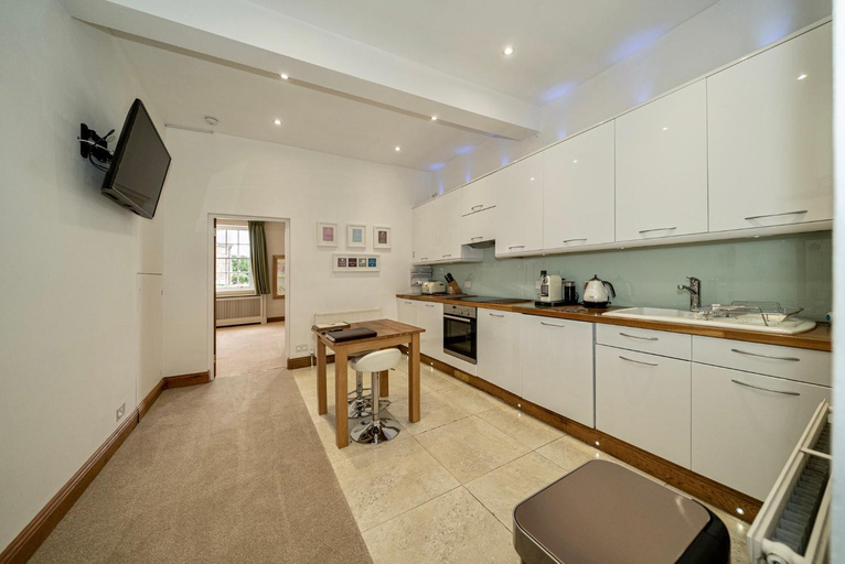 Others 2, Serviced Apartments Macclesfield, Cheshire East