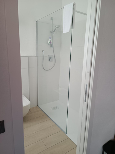 Bathroom 9
