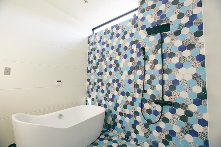 Bathroom 3, THE CHIKURA UMI BASECAMP, Minamibōsō