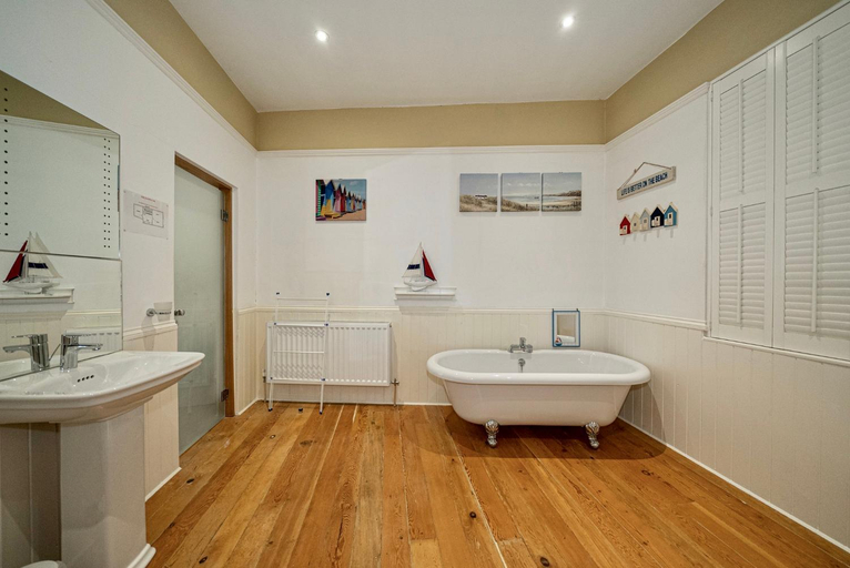 Others 4, Serviced Apartments Macclesfield, Cheshire East