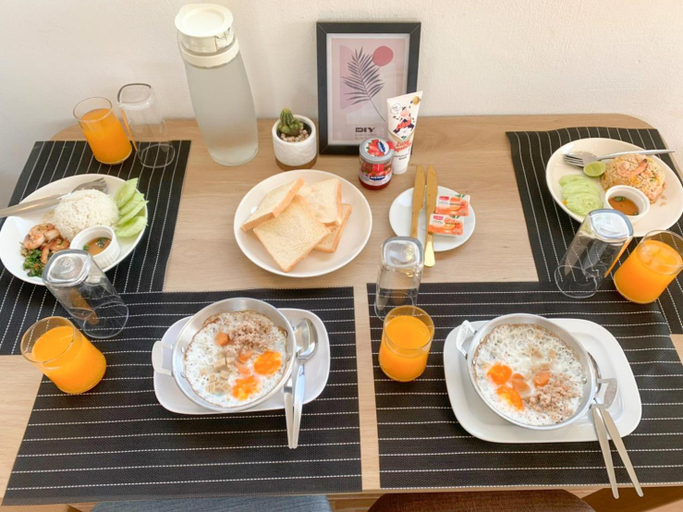 Food & Drinks 4, DOO KHAO, Non Din Daeng