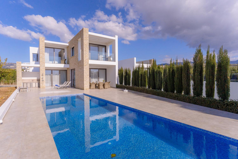 Others 3, Coral Residences