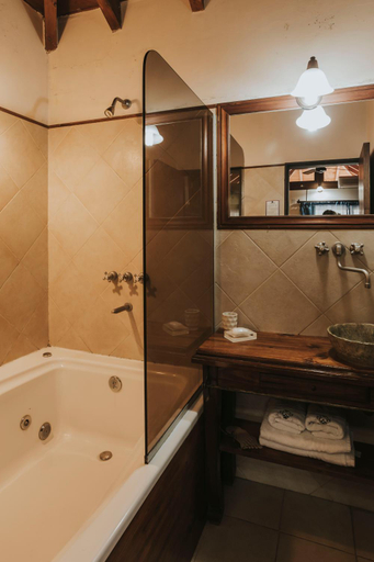 Bathroom 3, La Guarida Hotel & Spa, Punilla