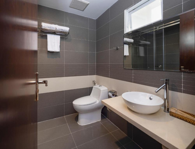 Bathroom 5, Navy Nha Trang Hotel, Nha Trang