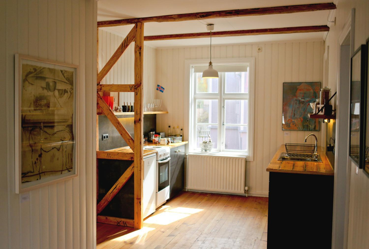 Others 2, House of the Snowbird, Reykjavík