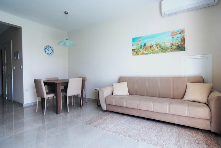 Others 3, Marbella Holiday Apartments - Seafront - Wifi