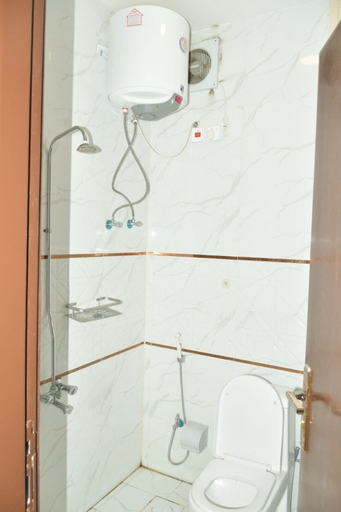 Bathroom 5, Al Taj Towers Hotel Apartments