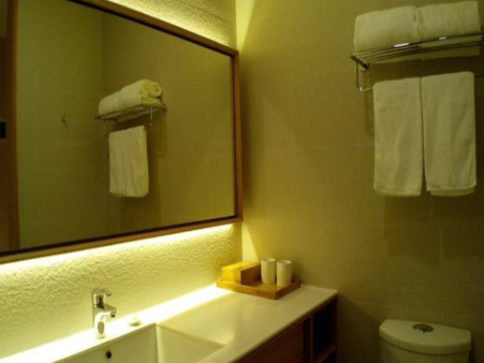 Bathroom 4, JI Hotel Tianjin Jinwan Square, Tianjin