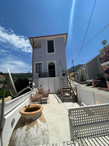 Others 4, Vassilis Retreat, Ionian Islands