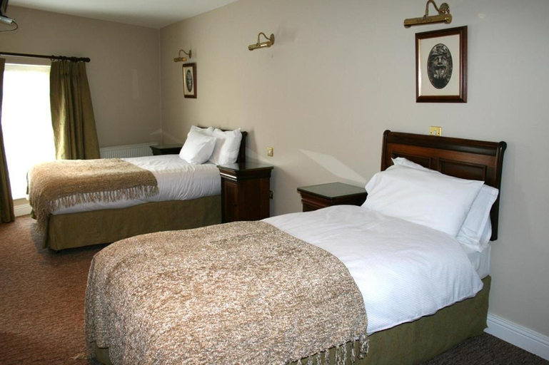 Others 4, JBs Bar & Guest Accommodation