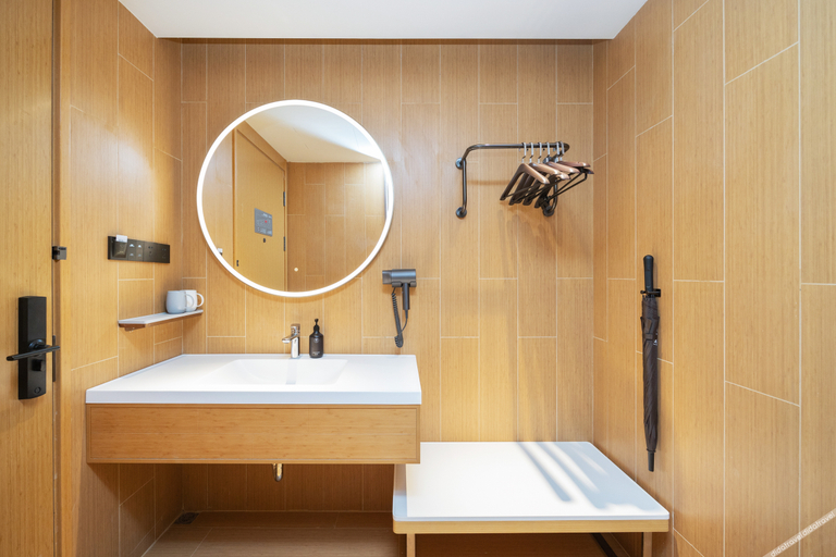 Bathroom 4, Ji Hotel Rudong Zhujiang Road, Nantong