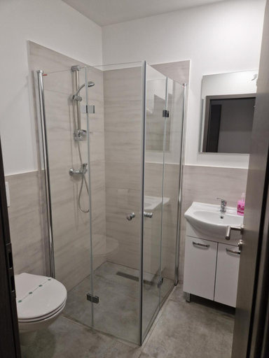 Others 4, Cona rooms, Cerkvenjak