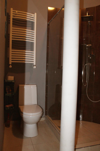 Bathroom, Old castle Apartment, Tbilisi