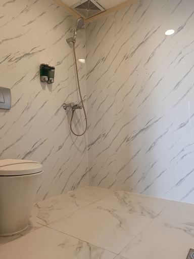 Bathroom 12