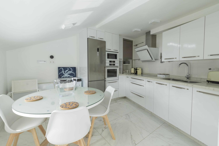 Others 2, THE CLOCK HOUSE - Luxury Urban Suites, Málaga
