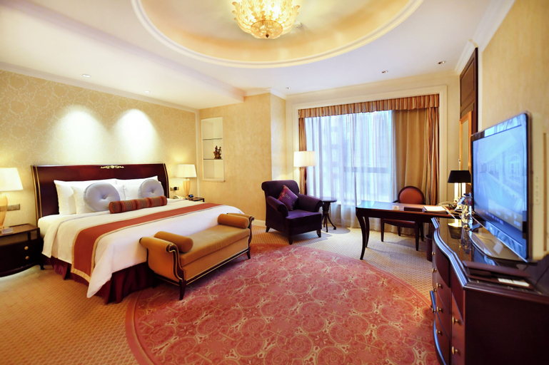 Bedroom 8