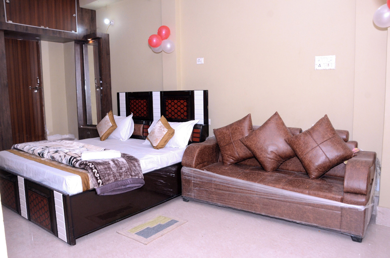 Others 4, Hotel Subhadra, Kannauj