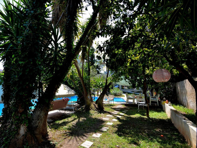 Others 5, St. Thomas Bed and Breakfast, Attica