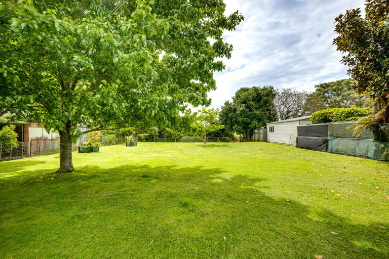 Others 3, Modern Studio near Clive River, Hastings city