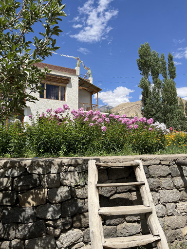 Others 2, Chakzot garden house, Leh