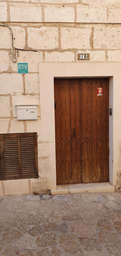 Others 5, Edificio Can Roses, Baleares