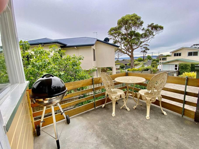 3, Sunny Beach Holiday Home 80, Kingborough