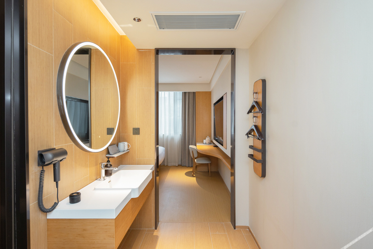 Bathroom 3, Ji Hotel Shanghai Xujiahui Nandan Road, Shanghai