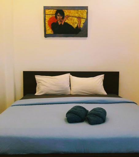 Bedroom 2, Daisy's 2 bedroom family home for up to 5 guests with garden & BBQ, Muang Rayong