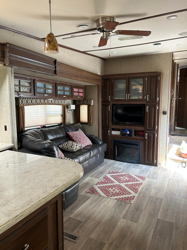 Others 4, Gorgeous Denali 5th Wheel Delight!, Walla Walla