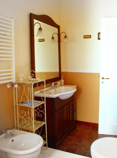 Bathroom 2, B&B L’Antico Borgo, Messina