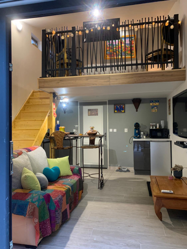 Others 3, Standing duplex FULL Equipements ideal moyen sejours, Vaucluse