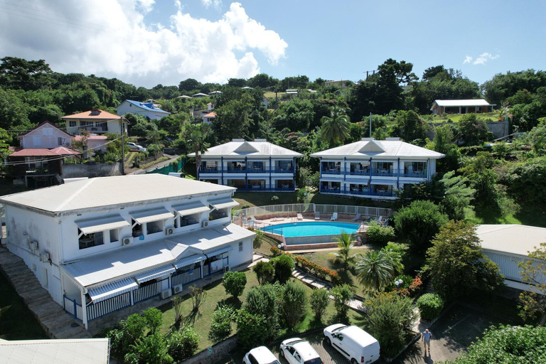 Others 5, Residence Madicreoles, Saint-Pierre