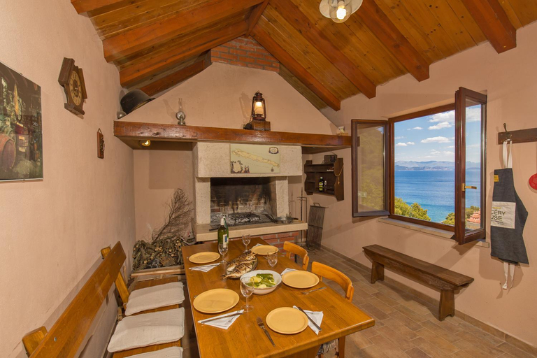Others 5, Apartments More, Mljet