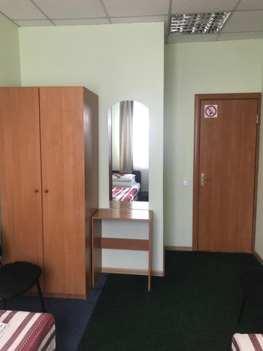 Others 4, Hotel 18, L'vivs'ka