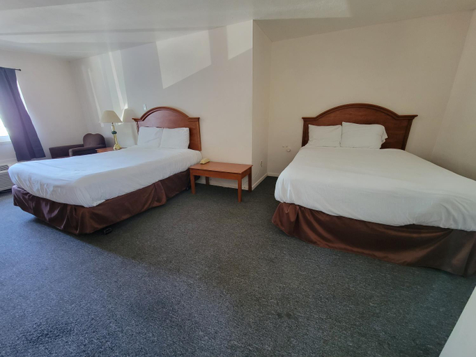 Others 5, Stellar Motel, Kitsap