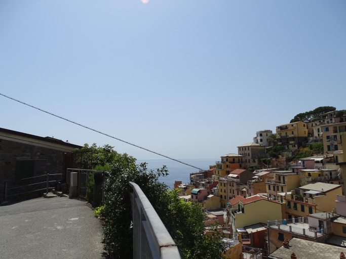 Others 2, Casa il Gabbiano, La Spezia