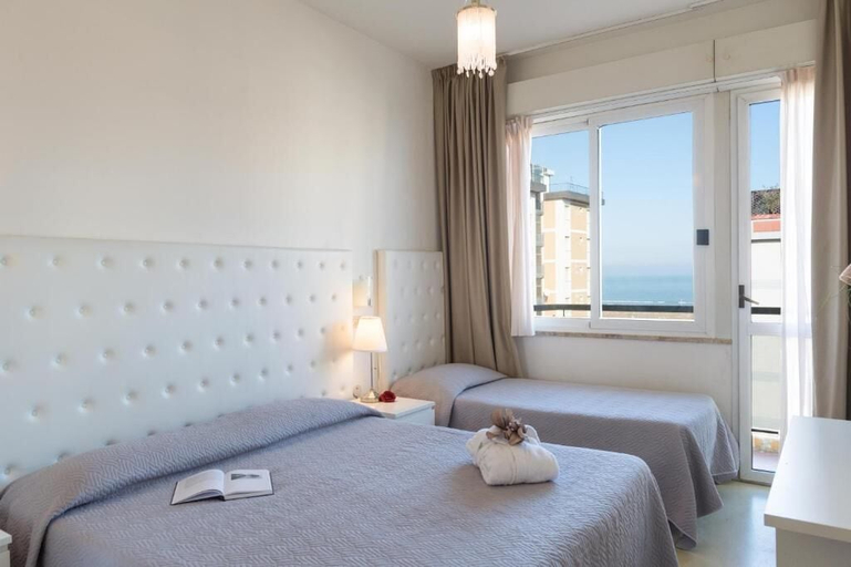 Bedroom 3, Hotel La Perla, Rimini