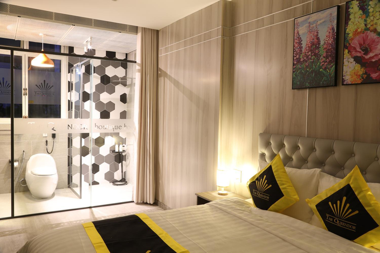 Bedroom 12