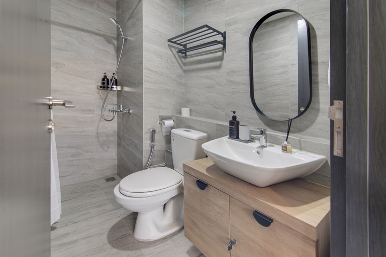Bathroom 11