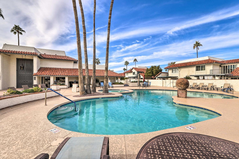 Sport & Beauty 5, Central Scottsdale Townhouse w/ Pool Access!, Maricopa