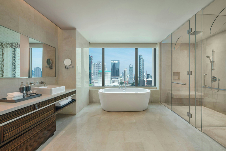 Bathroom 18