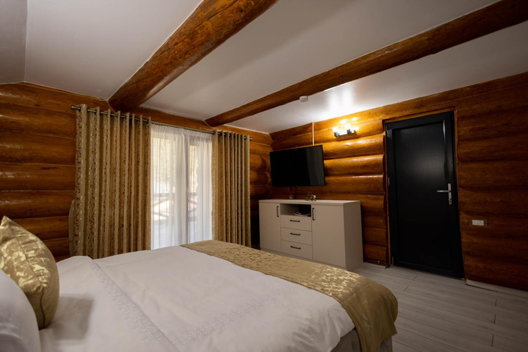 Others 4, Cold River Resort, Cozanesti