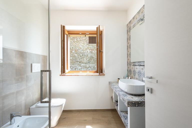 Bathroom 2, B&B Podere Curtatone, Grosseto