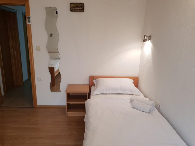 Others 5, Pansion Bojic, Herzegovina-Neretva