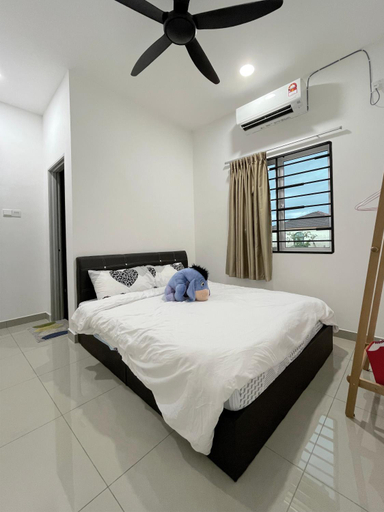 Bedroom 10