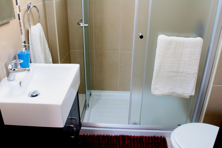 Bathroom 4, Palm Tree Villas