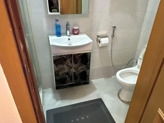 Bathroom 4, Wedgewood One Shortlet Apartment, IbadanNorth